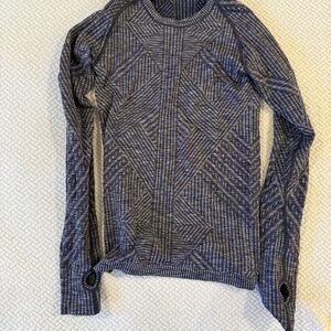 lululemon athletica Navy & Heathered Gray Long Sleeve Seamless Top